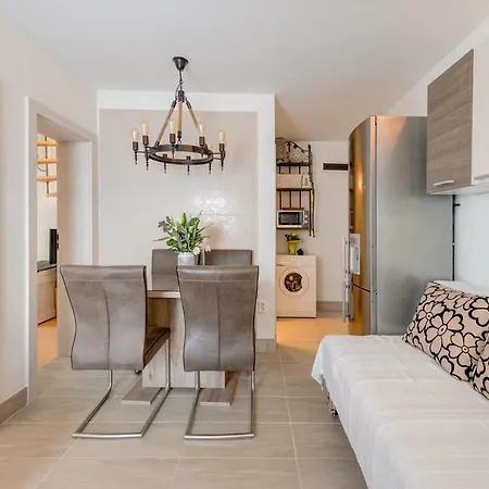 Apartman Antea 公寓 苏提万
