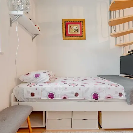 Apartman Antea * 苏提万
